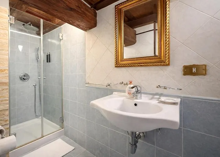 Apartment Modern King Size In Front Of The Pantheon Rom
